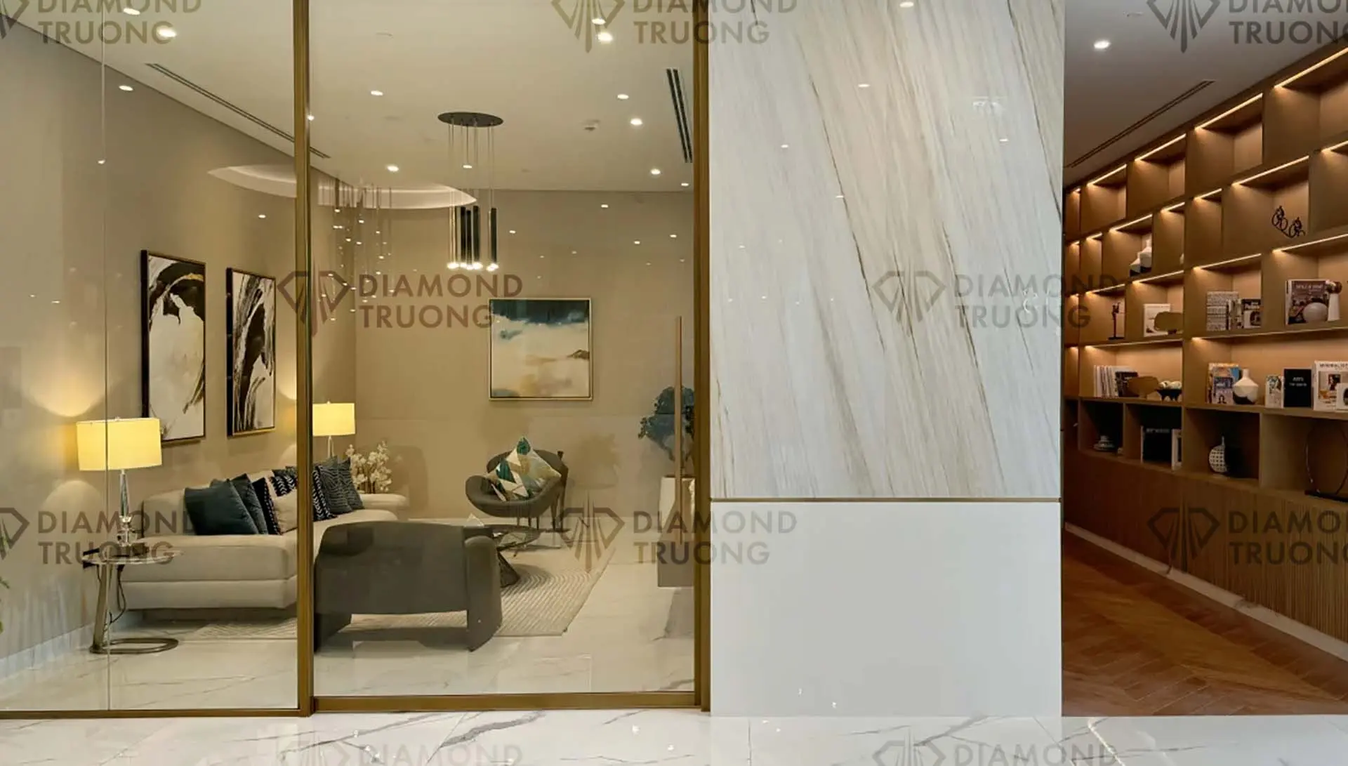 Waves Grande Interior